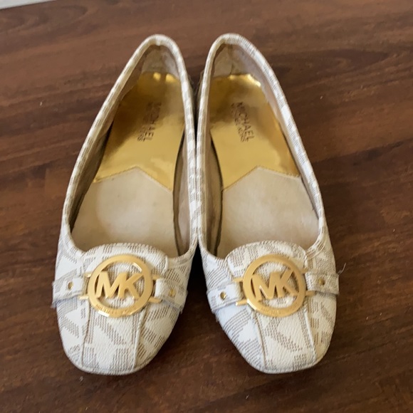 MICHAEL KORS Fulton MK Signature White Flats Moccasins - Picture 2 of 8